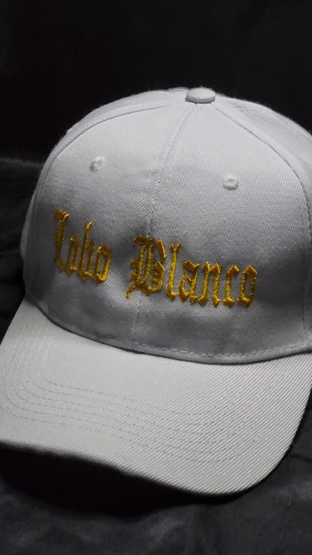 Lobo Blanco Trucker Hats